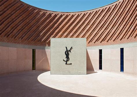 foto's van yves saint laurent marrakech|177 Yves Saint Laurent Museum Marrakech Stock Photos, High .